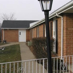 Side View of Gaslight Villa